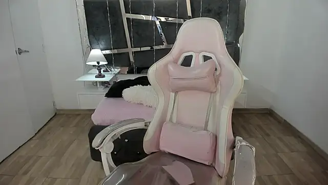 Snapshot of victoria_rosse520 chatting on 9, 3, 2025 victoria rosse520 online show from 9, 3, 2025