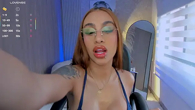 Snapshot of DannaCruz chatting on 30, 6, 2026 DannaCruz online show from 30, 6, 2026