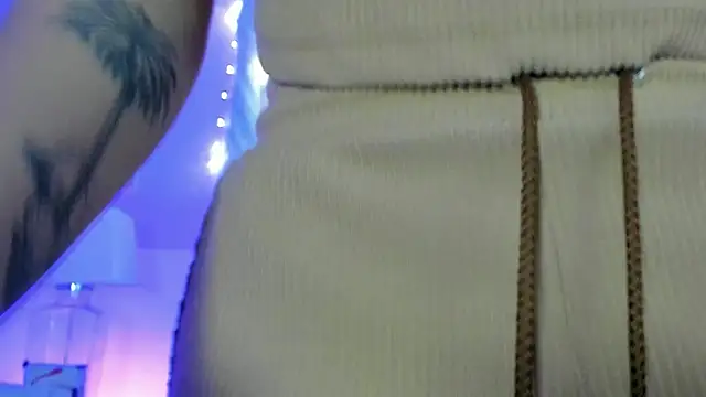 LucianaCarter online show from 7, 1, 2025