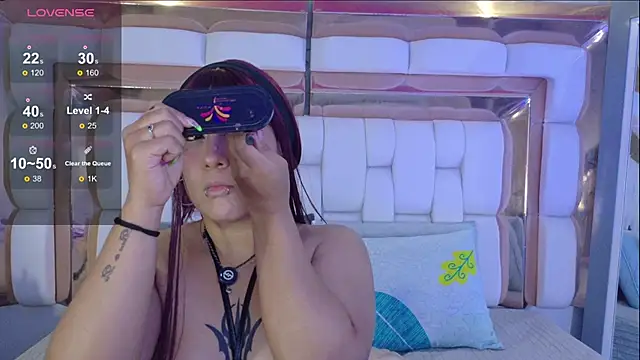 valkiria moore online show from 6, 2, 2026