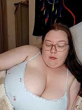 Sexycurvyemilyy online show from 9, 3, 2026