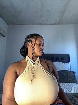 Snapshot of KnockoutBestie chatting on 10, 3, 2025 KnockoutBestie online show from 10, 3, 2025