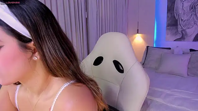nathalie rivers online show from 18, 6, 2026