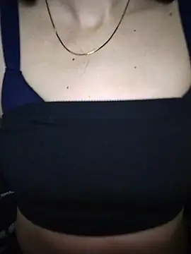 LissaThompsom online show from 8, 4, 2026