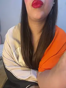 Mayacrayzi online show from 10, 2, 2025