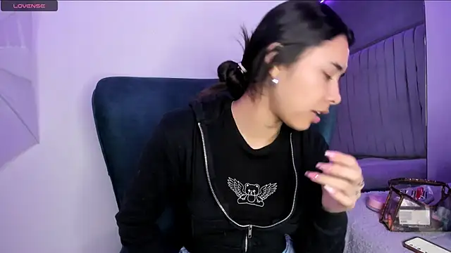 Snapshot of AmyOlimpo chatting on 30, 1, 2025 AmyOlimpo online show from 30, 1, 2025