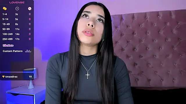 Snapshot of AmyOlimpo chatting on 1, 3, 2025 AmyOlimpo online show from 1, 3, 2025