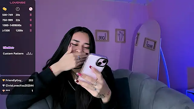 Snapshot of AmyOlimpo chatting on 5, 3, 2025 AmyOlimpo online show from 5, 3, 2025