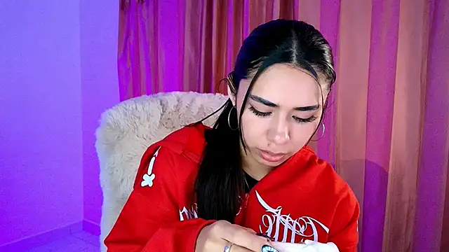 Snapshot of AmyOlimpo chatting on 23, 10, 2025 AmyOlimpo online show from 23, 10, 2025