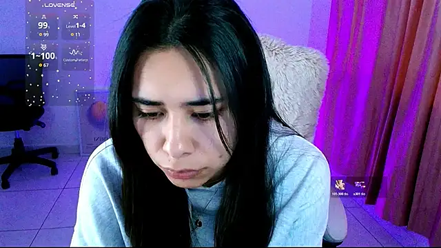 Snapshot of AmyOlimpo chatting on 21, 11, 2025 AmyOlimpo online show from 21, 11, 2025