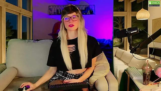 Kittychatte online show from 3, 3, 2026