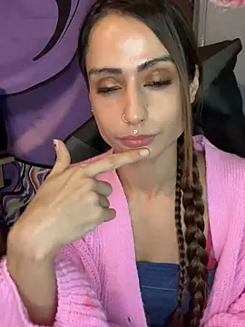 LaPetitechienne1 online show from 5, 1, 2025