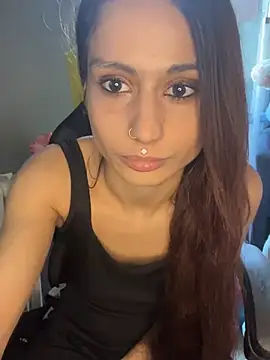 LaPetitechienne1 online show from 21, 1, 2025