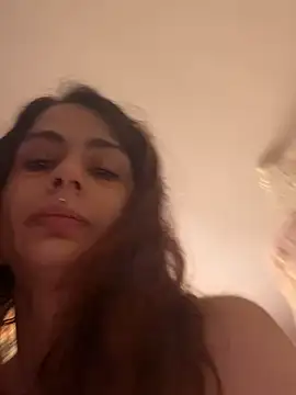 LaPetitechienne1 online show from 18, 3, 2025