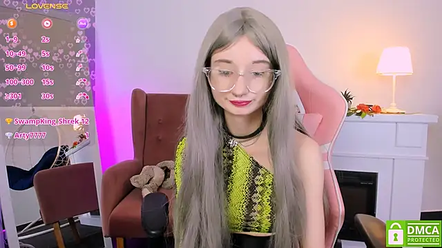 Snapshot of Katia_Kim chatting on 13, 2, 2025 Katia Kim online show from 13, 2, 2025