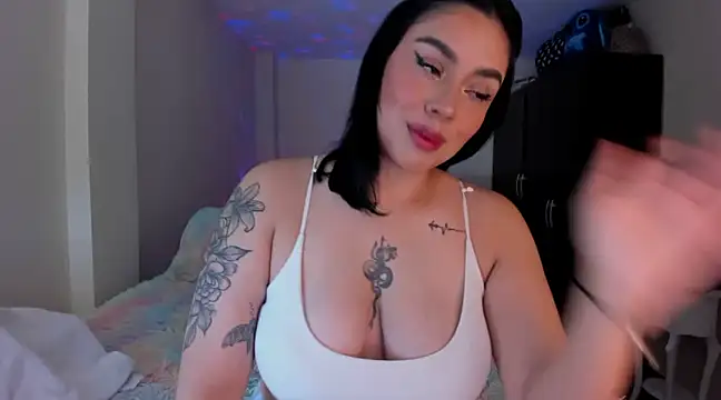 Snapshot of rosalie_lust chatting on 13, 2, 2025 rosalie lust online show from 13, 2, 2025