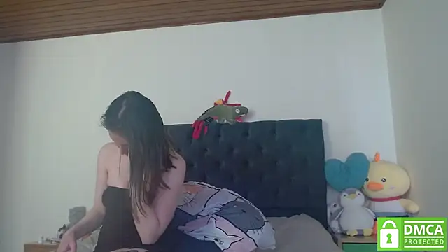 Sophi Cute online show from 10, 12, 2024