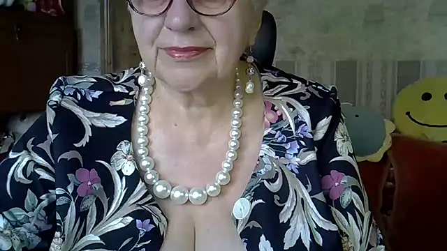 SweetCherry27 online show from 11, 4, 2026