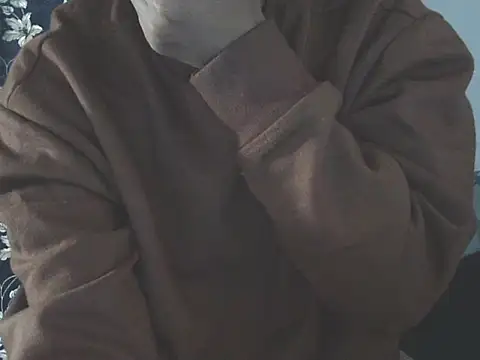 Supriya201 online show from 4, 11, 2025