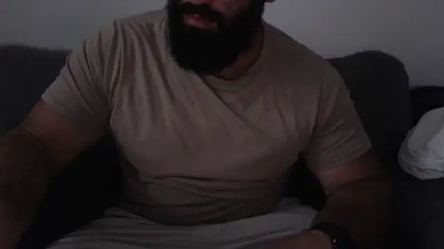 Snapshot of hugemachohandsome chatting on 1, 7, 2026 hugemachohandsome online show from 1, 7, 2026