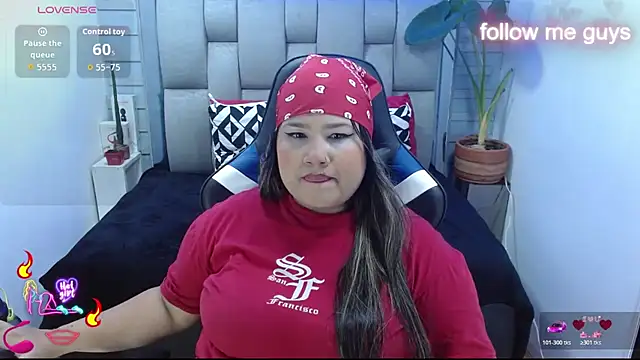 Snapshot of evelin_zaens chatting on 21, 6, 2026 evelin zaens online show from 21, 6, 2026