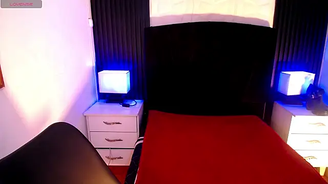 alicia moom online show from 17, 2, 2026