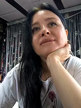 KikiXRed online show from 7, 4, 2026