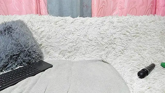 Snapshot of iisabella_gonzalez chatting on 5, 3, 2025 iisabella gonzalez online show from 5, 3, 2025