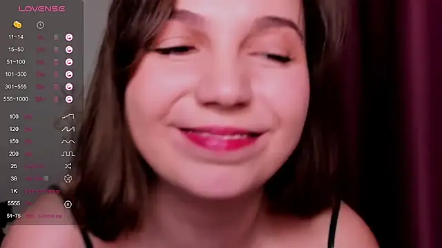 KindHazelHere  online show from 25, 2, 2025