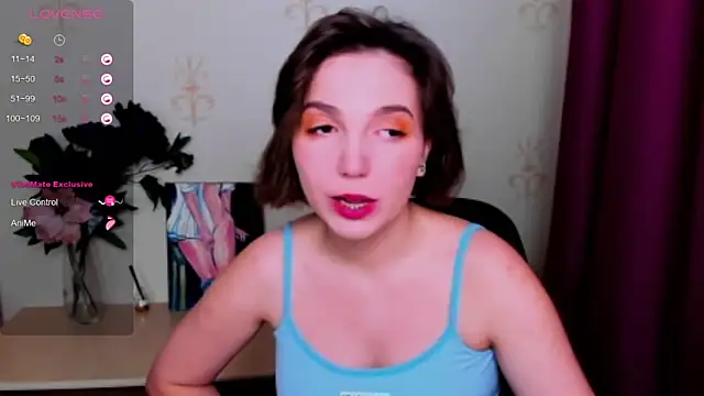 KindHazelHere  online show from 7, 10, 2025