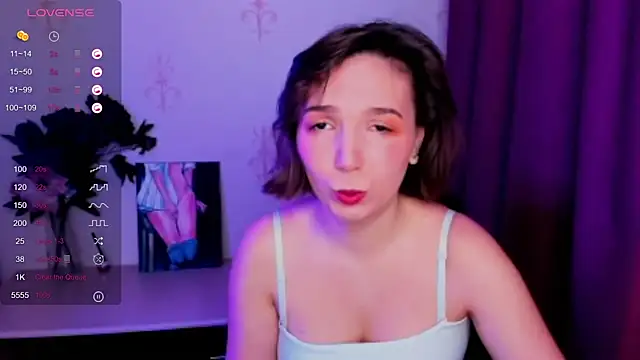 KindHazelHere  online show from 25, 10, 2025