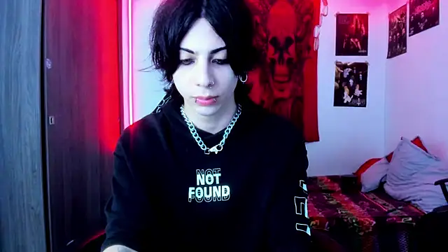 Snapshot of dussk_ chatting on 8, 2, 2025 dussk online show from 8, 2, 2025