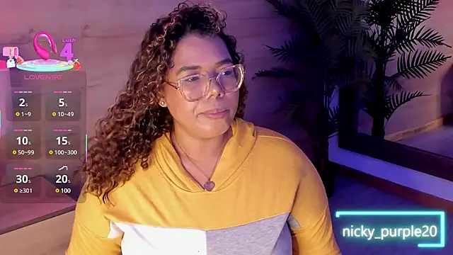  nickypurple  online show from 13, 2, 2025