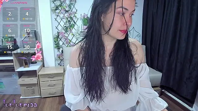 Lunlunera online show from 12, 3, 2025