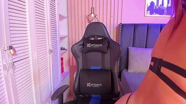 ashlye miller  online show from 14, 1, 2025