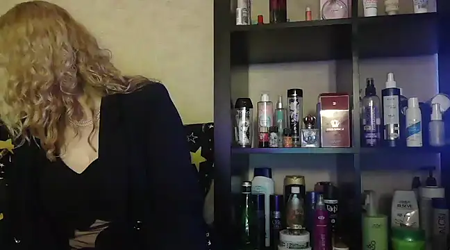 Natasha Nannette online show from 4, 3, 2025