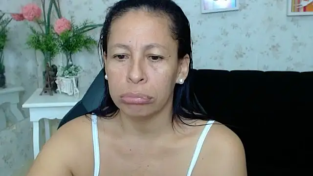 mature martina online show from 26, 1, 2025