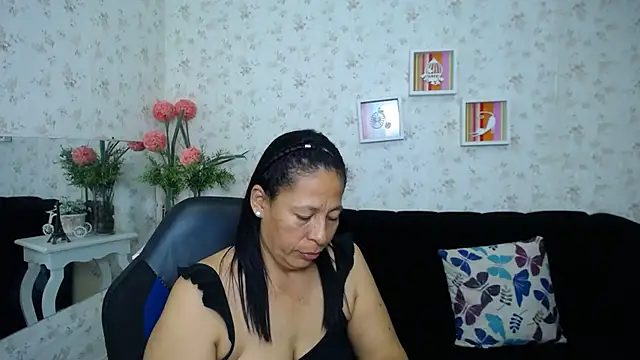 mature martina online show from 9, 2, 2025