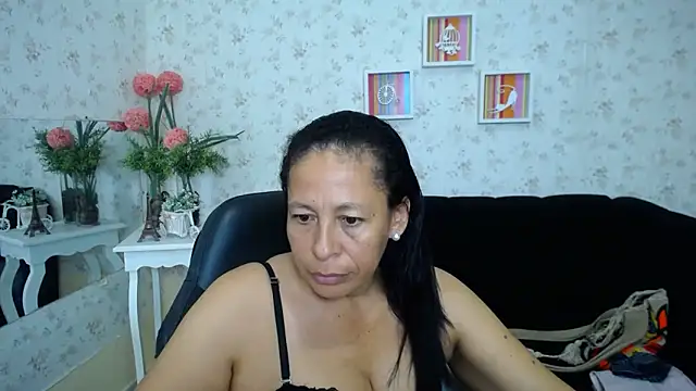 mature martina online show from 18, 2, 2025