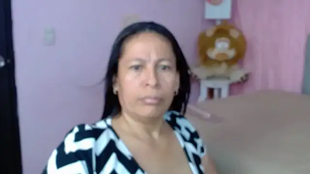 mature martina online show from 14, 10, 2025