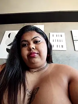 Snapshot of biancabombombbw chatting on 11, 11, 2025 biancabombombbw online show from 11, 11, 2025