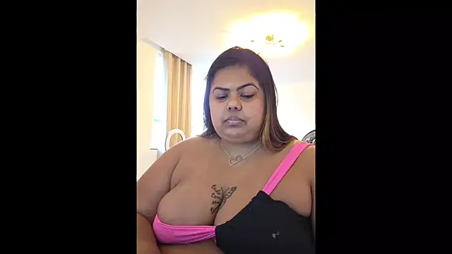 Snapshot of biancabombombbw chatting on 11, 5, 2026 biancabombombbw online show from 11, 5, 2026