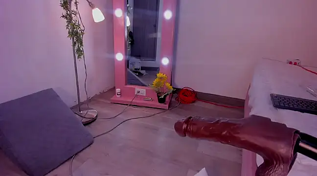 isa red hair online show from 21, 12, 2024