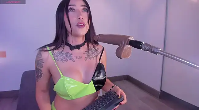 isa red hair online show from 12, 1, 2025