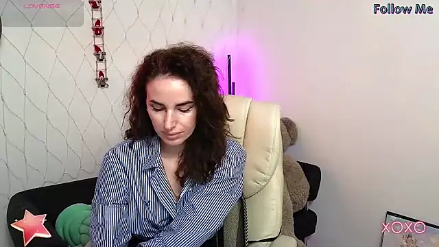 xx adrihanna xx online show from 28, 1, 2025