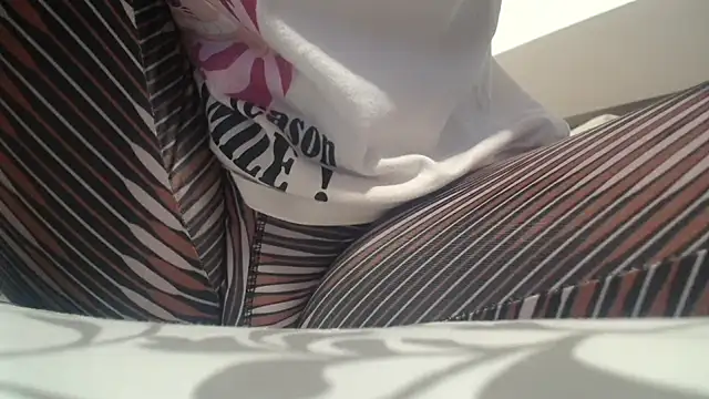 Snapshot of Web_Lady chatting on 11, 10, 2025 Web Lady online show from 11, 10, 2025