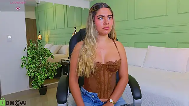 kataliina   online show from 13, 4, 2026