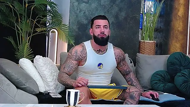 masterkingofmusclee online show from 4, 12, 2025