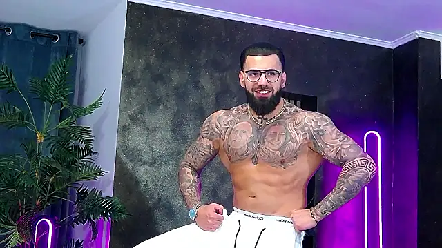 masterkingofmusclee online show from 3, 2, 2026