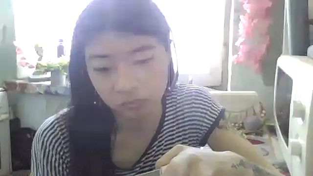CarlyJoy online show from 3, 6, 2026